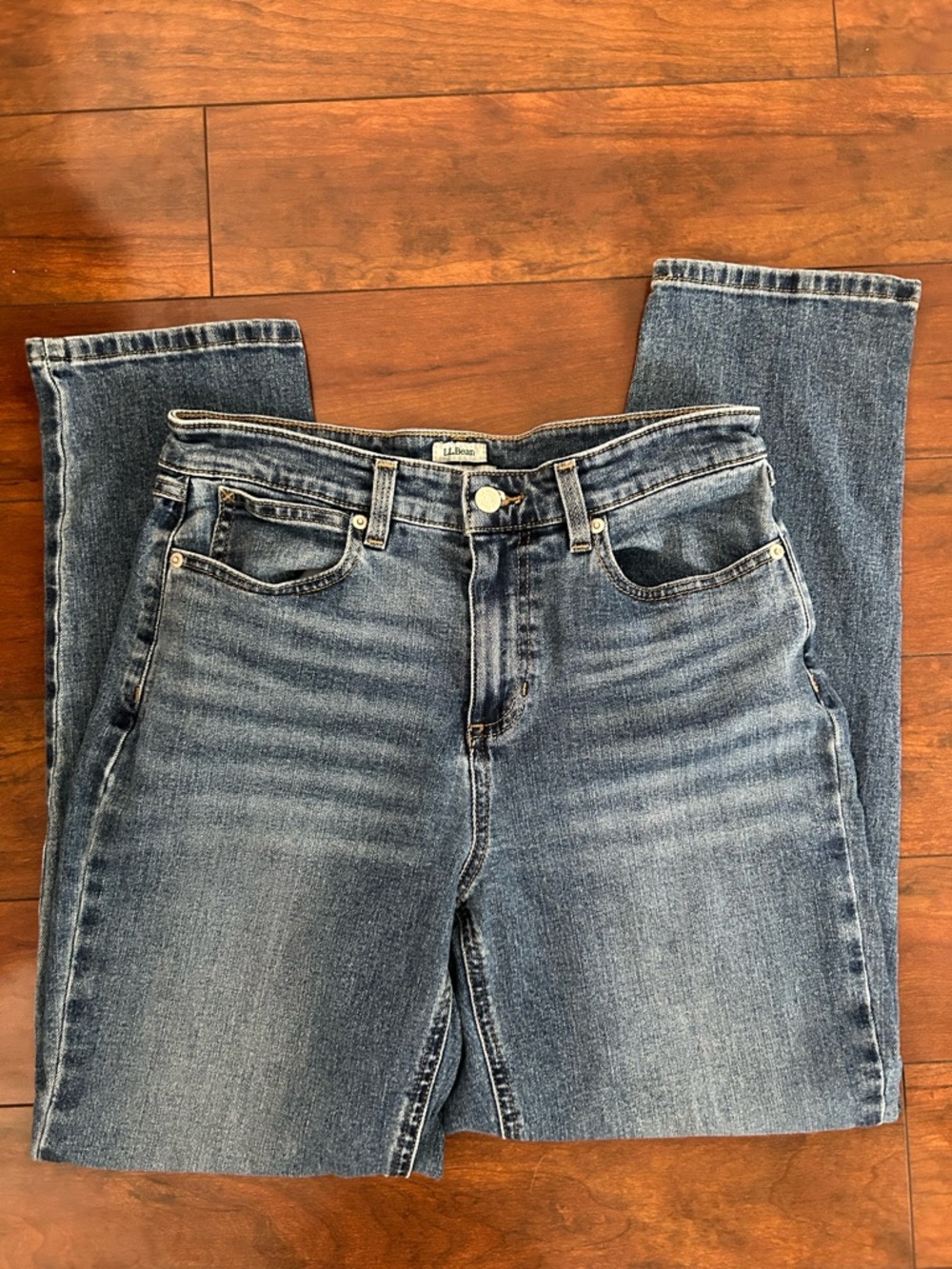 L.L. Bean Classic Straight Fit Jeans Size 8